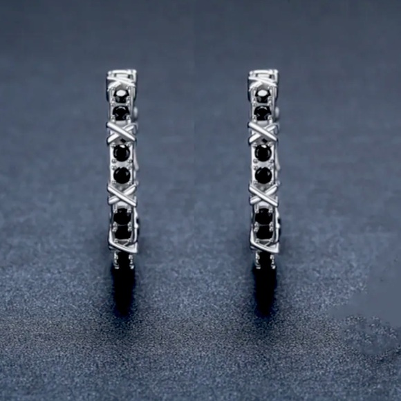 🌟 Sterling Silver Big Hoop Earrings - Picture 3 of 6